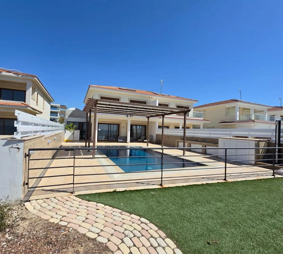 Villa Fabulous Beach Front House With Pool Larnaca Cyprus